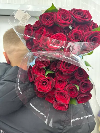 ТРОЯНДА ОДНОБУТОННА "Гран Прі" 60СМ (20ШТ/УП)