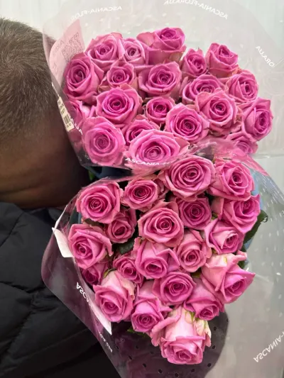 ТРОЯНДА ОДНОБУТОННА "Аква" 70СМ (20ШТ/УП)